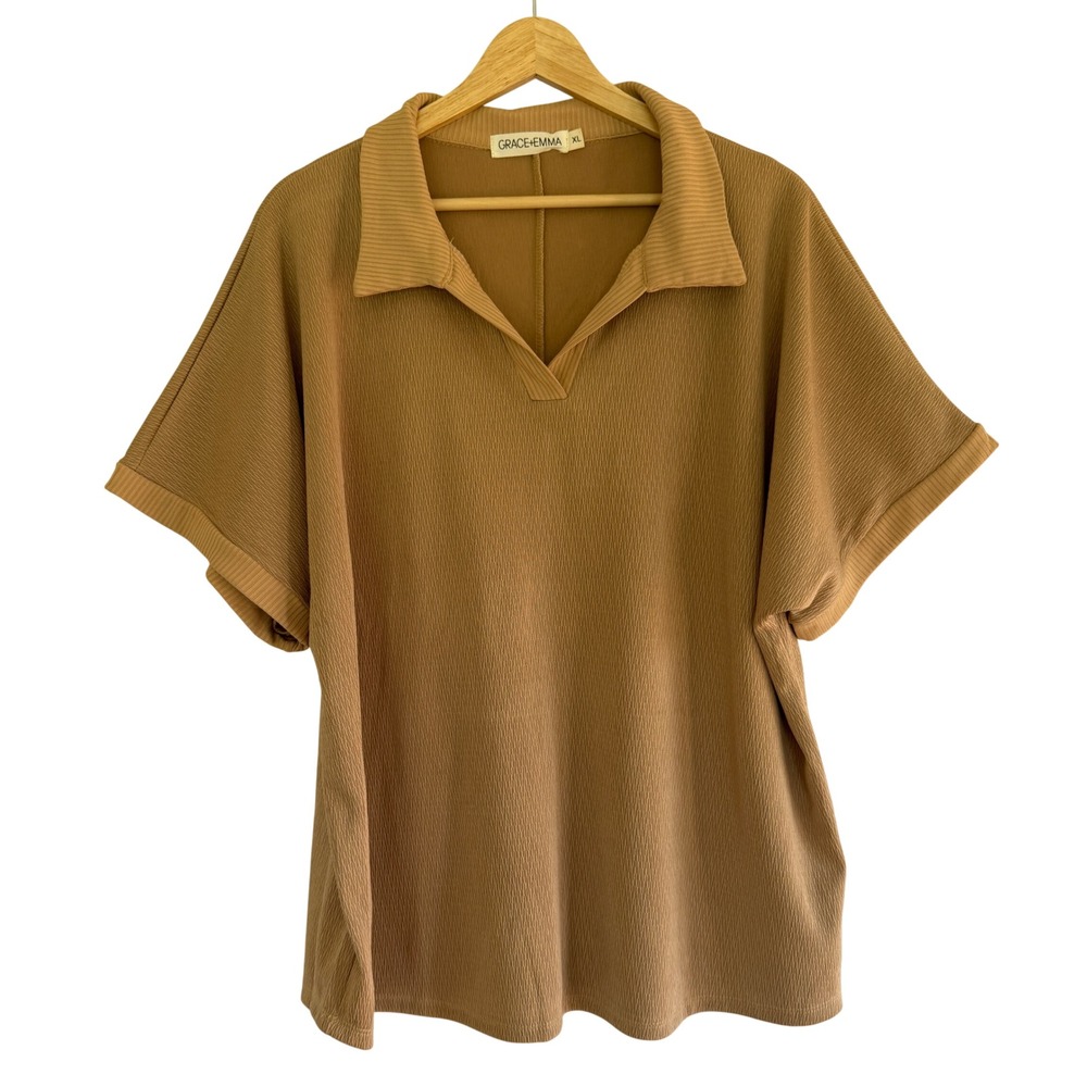 Grace + Emma Camel Tan Textured Polo Top XL Short Sleeve V-Neck Relaxed Fit